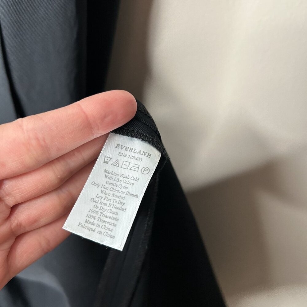 Everlane Black GoWeave Japanese Essential Wrap Midi Dress Women's Size 8 - Picture 6 of 8